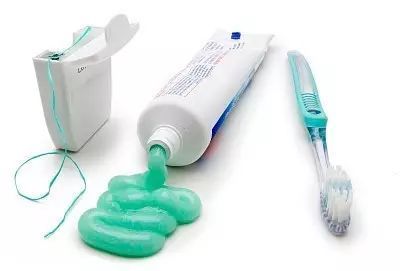 看牙贵是你自己造成的，这话你服吗？——从一支牙膏说起